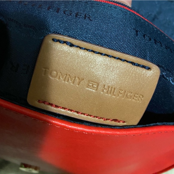 Tommy Hilfiger Saddle Bag - Picture 7 of 10